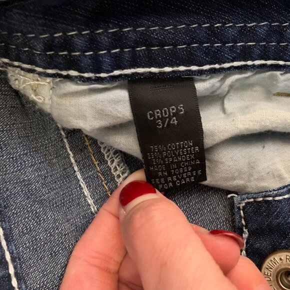 Rue 21 cropped, distressed jeans - Picture 4 of 6